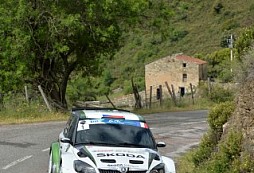 ŠKODA driver Kopecký in the lead in Corsica