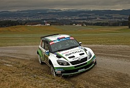 Kopecký in a ŠKODA Fabia wins a thrilling Jänner Rally