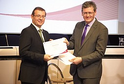 Another Award for ŠKODA AUTO Seniority Project