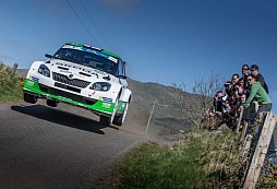 ŠKODA works driver Lappi leads “Circuit of Ireland Rally” at the halfway point