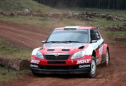 Team ŠKODA MRF leads Rally of Queensland in Australia at halftime